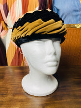 Load image into Gallery viewer, Vintage Turban Hat
