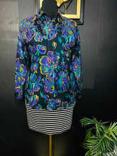 Load image into Gallery viewer, Vintage Floral Teal Blouse
