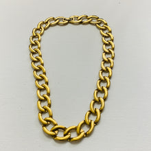 Load image into Gallery viewer, Vtg Linked Gold Tone Necklace
