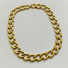 Load image into Gallery viewer, Vtg Linked Gold Tone Necklace
