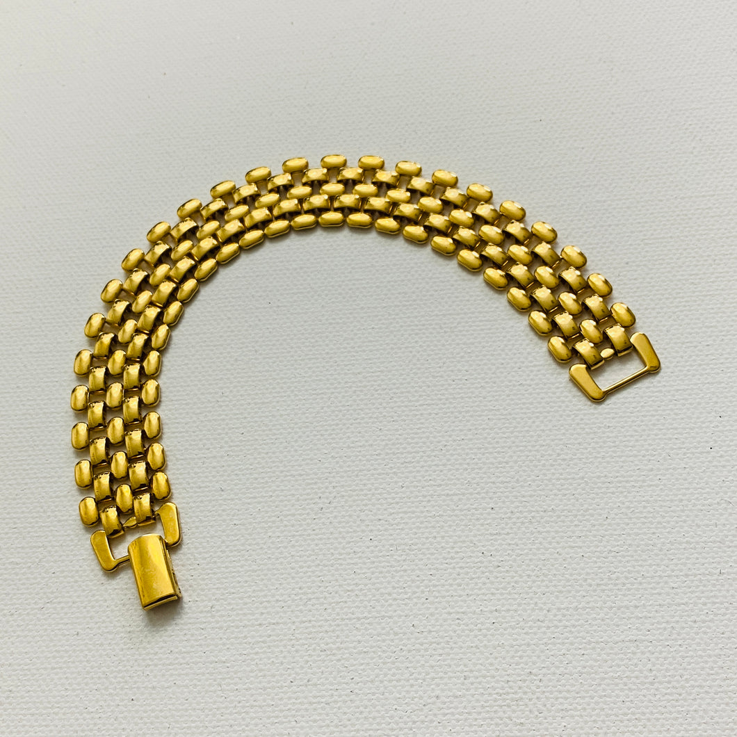 Vtg Flat Gold Tone Napier Bracelet