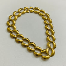 Load image into Gallery viewer, Retro Oval Gold Tone Necklace
