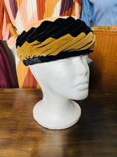 Load image into Gallery viewer, Vintage Turban Hat
