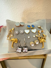 Load image into Gallery viewer, Earring Lot
