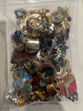 Load image into Gallery viewer, Earring Lot
