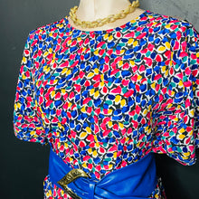 Load image into Gallery viewer, Vintage Multicolor Abstract Blouse
